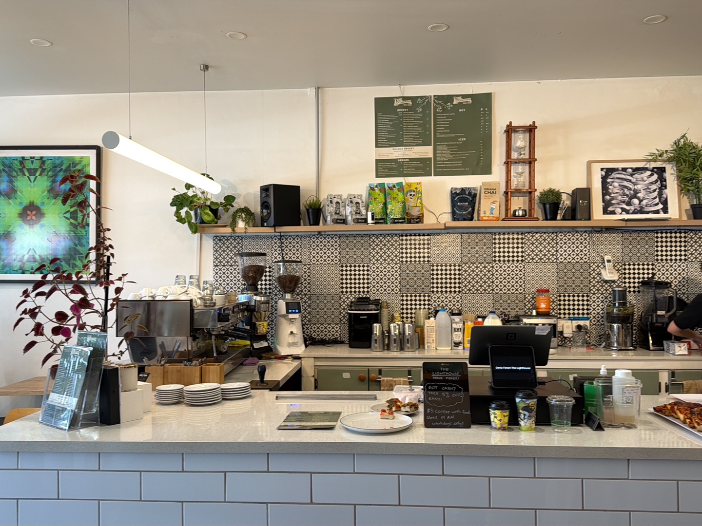 The coffee counter at Deniz Feneri